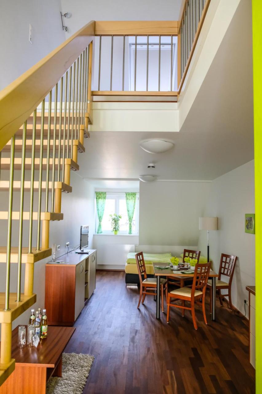 Jungingers Aparthotel Holzheim  Ngoại thất bức ảnh